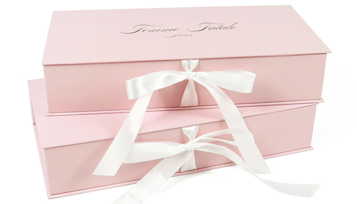 Magnetic wig packaging boxes