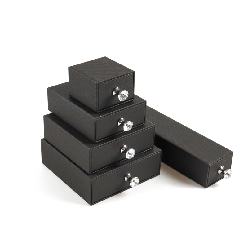 Customized Personalized Luxury Small Travel Jewelry Case Jewelry Necklace Packaging Boxes Crown Win