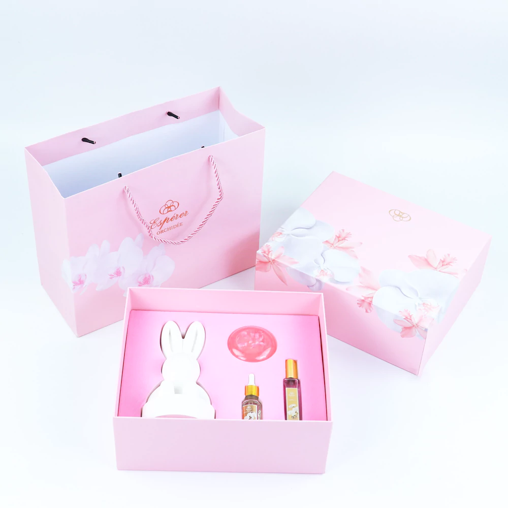 Luxury Skin Care Products Cosmetics Packaging Gift Set Box With Customized Paper Bag Crown Win Packaging Factory