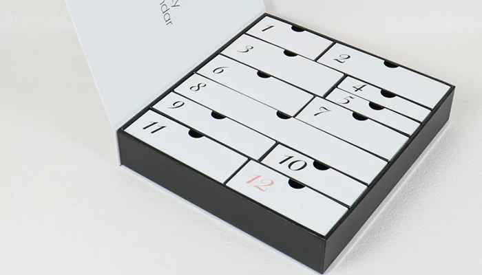 Custom calendar gift box