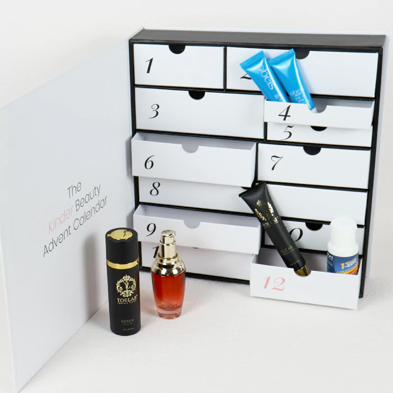 white Calendar gift box3