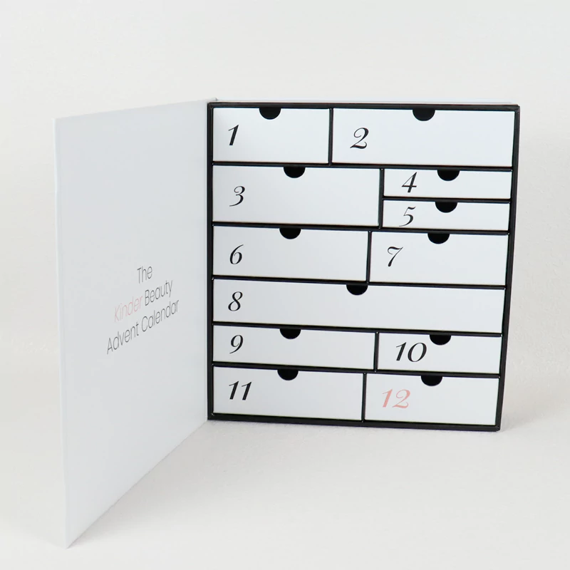 white Calendar gift box7