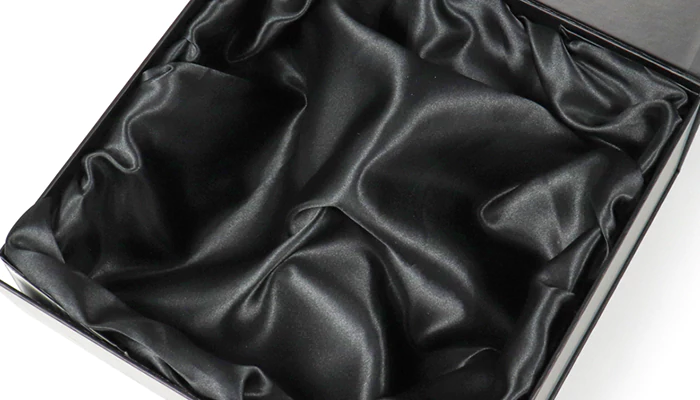 Custom foldable box packaging