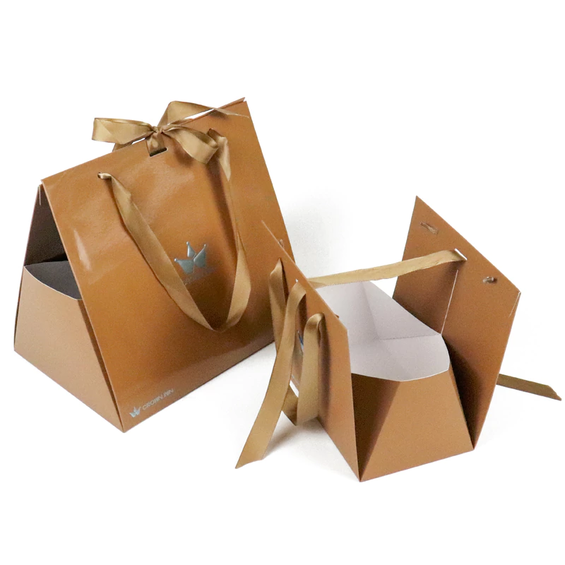 Triangle folding gift bag3