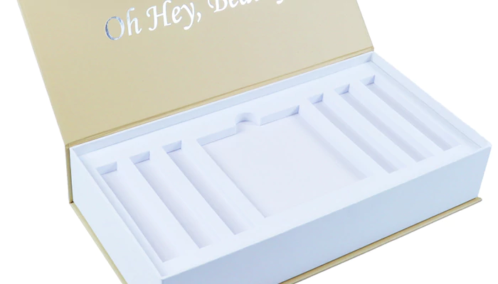 Cosmetic lip gloss packaging box