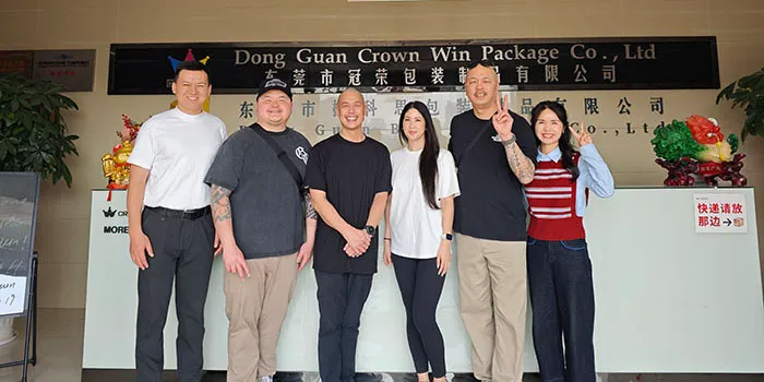 A US e-cigarette client visited Crown Win to witness 