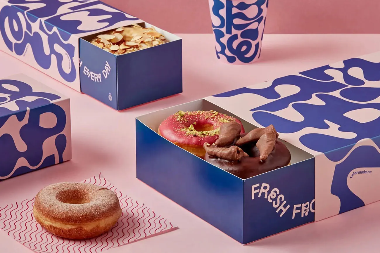 Custom-printed cake boxes with bakery logo - Crown Win manufacturer