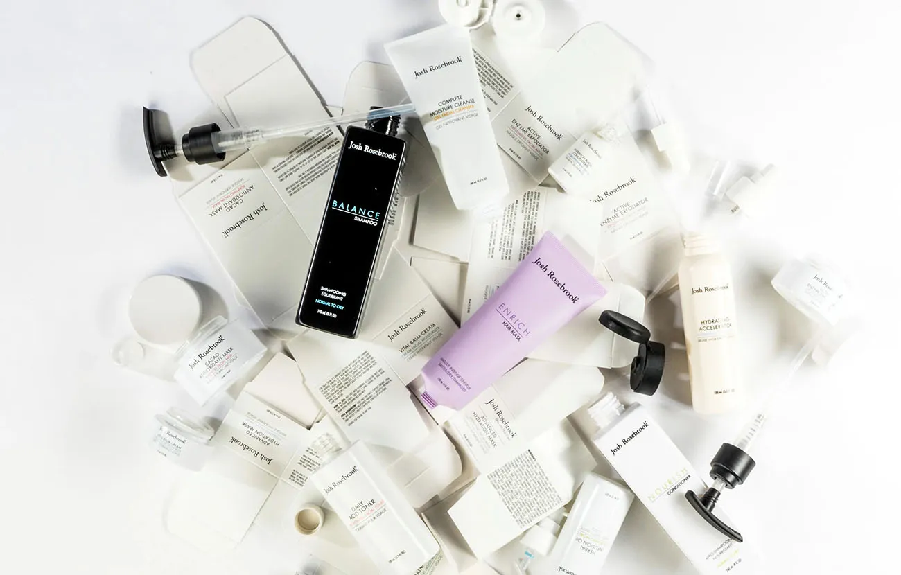 Efficient and innovative paper cosmetic packaging production - Crown Win Packaging Box Manufacturer