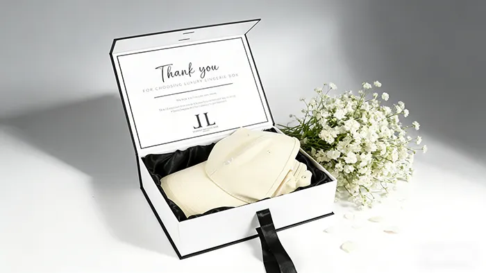 Enhance your clothing and accessory brand image with high-end magnetic packaging boxes