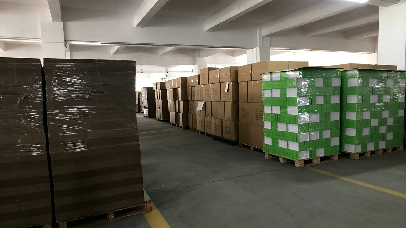 Best practices for storing cardboard boxes in warehouse